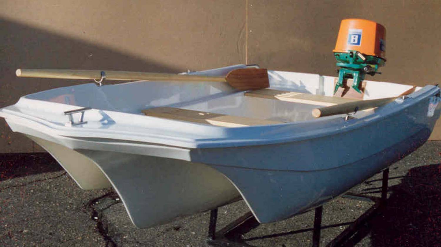 Моторная лодка с консолью повышенной вместимости ВИЗА Легант-350 Консоль